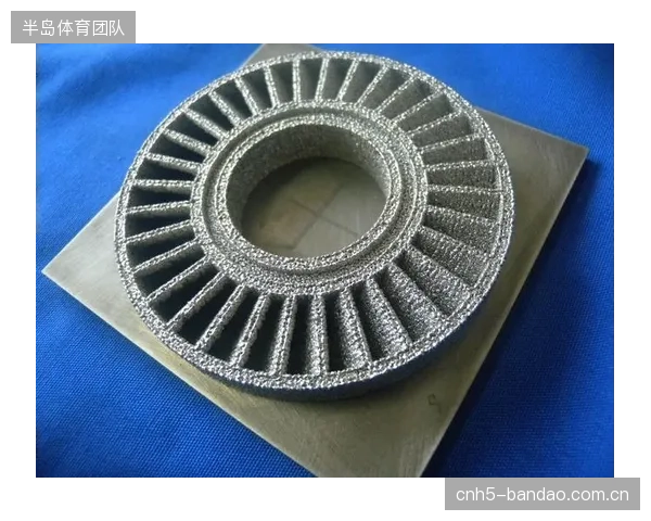 当β钛合金打击面粗糙度低于特定阈值后，继续提升精度对降低倒旋、增加距离的边际效应还剩多少？